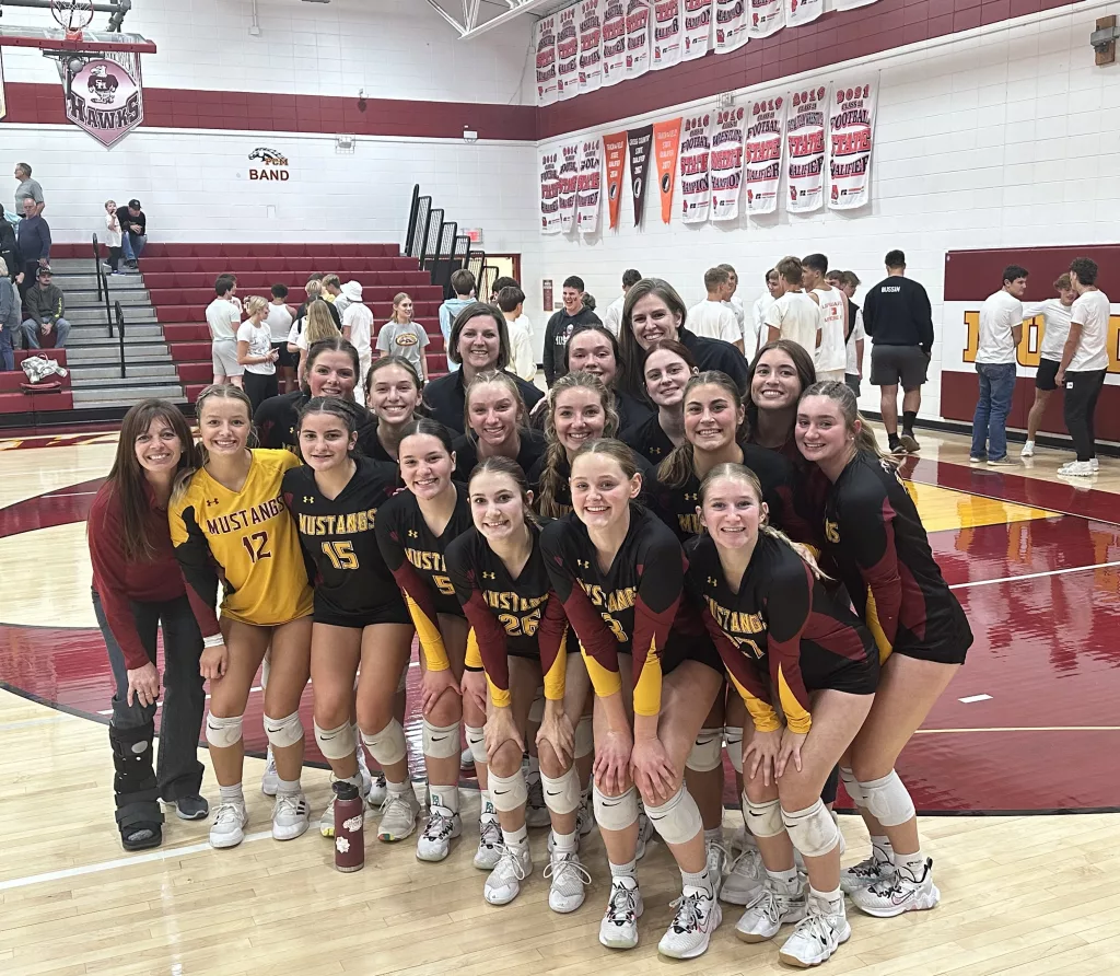 PCM Volleyball Earns IGHSAU Distinguished in Academic Achievement Award - Vimarsana News