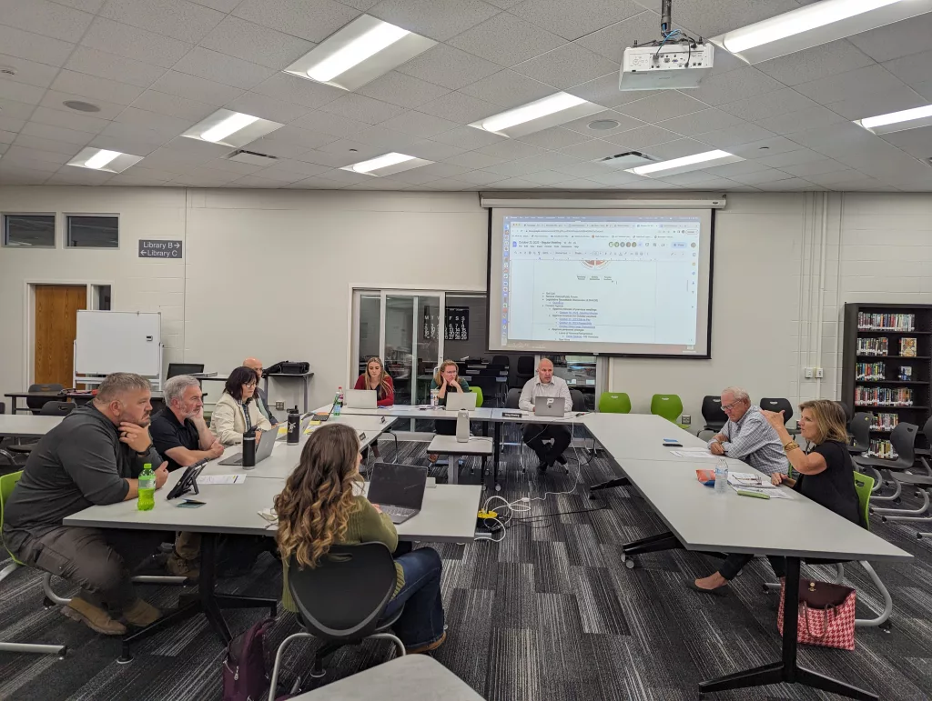 Pella School Board Discusses Concerns During Legislative Roundtable - Vimarsana News