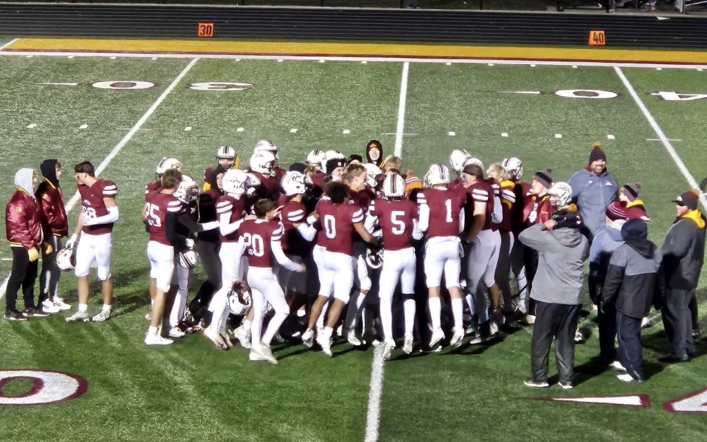 PCM Defeats Mid-Prairie 36-0 to Advance to State Quarterfinals - Vimarsana News