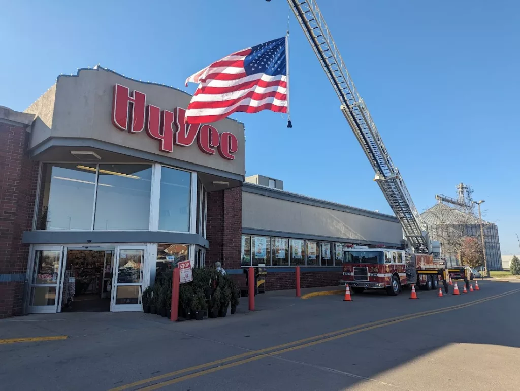 Local Hy-Vee Stores Hosting Veterans Day Breakfasts - Vimarsana News