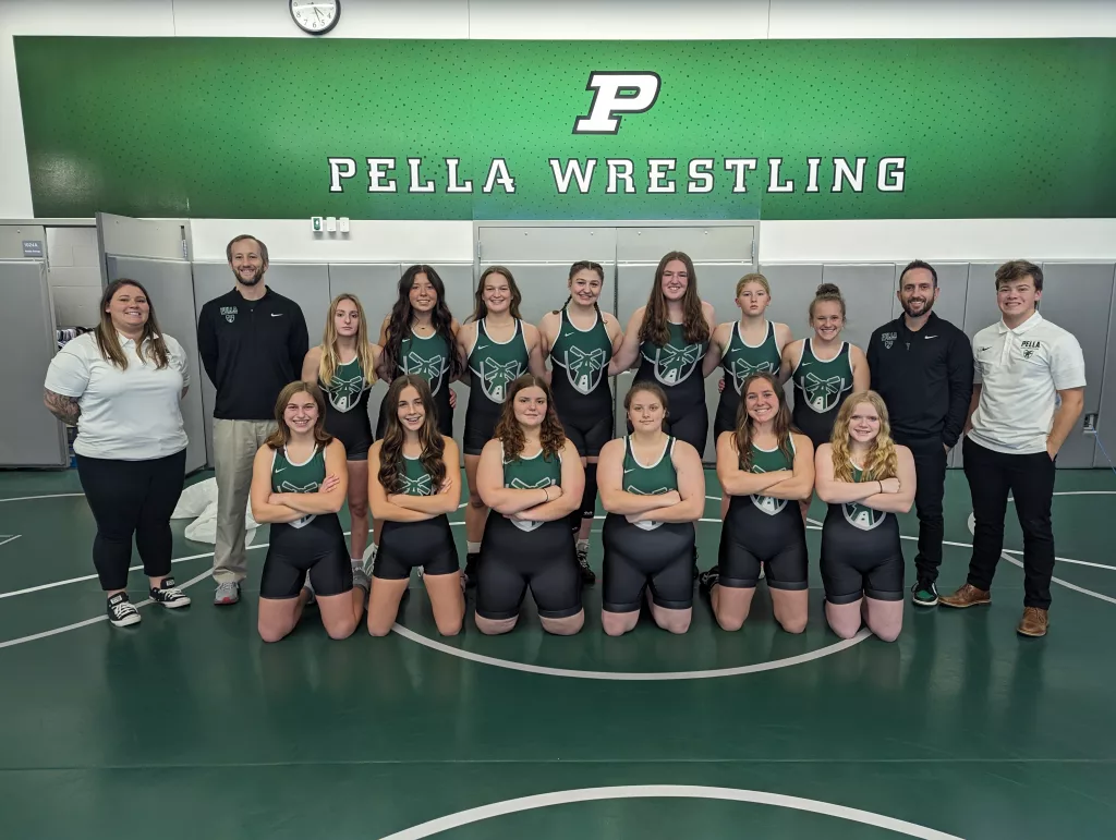 Pella Girls Wrestlers Sweep Clarke Duals Tuesday - Vimarsana News