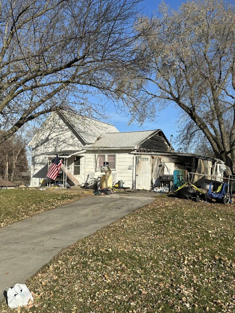 Investigation Ongoing for Saturday Morning Fire in Knoxville; Public's Assistance Requested | KNIA KRLS Radio - Vimarsana News