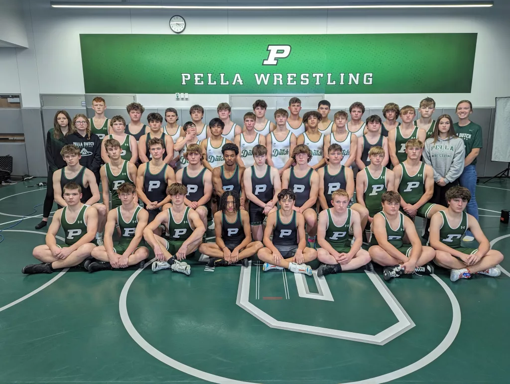 Pella Wrestlers Fall to Urbandale, Southeast Polk - Vimarsana News