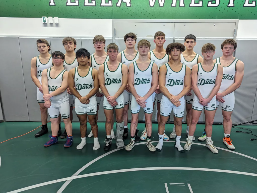 Large Senior Class Aiming to Push Pella Boys Wrestling to New Heights - Vimarsana News