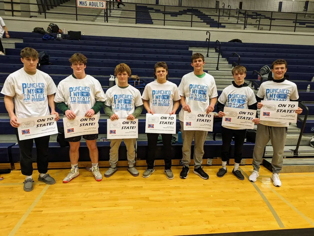 Pella Boys Wrestlers Break School Record of State Qualifiers Saturday - Vimarsana News