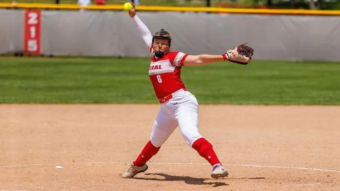 central-softball-huisman