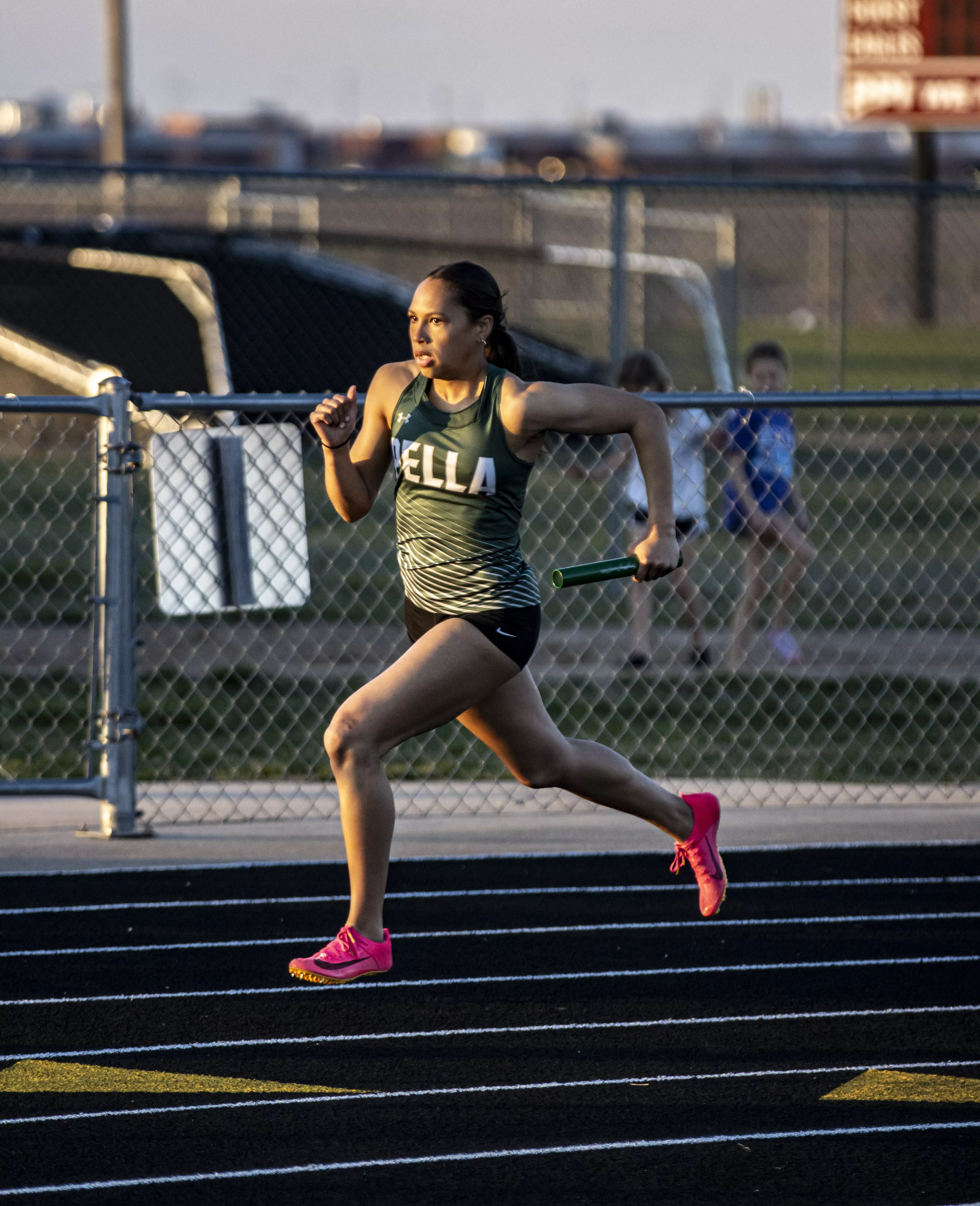 pella-eagles-at-pc-invite-track-2024_056