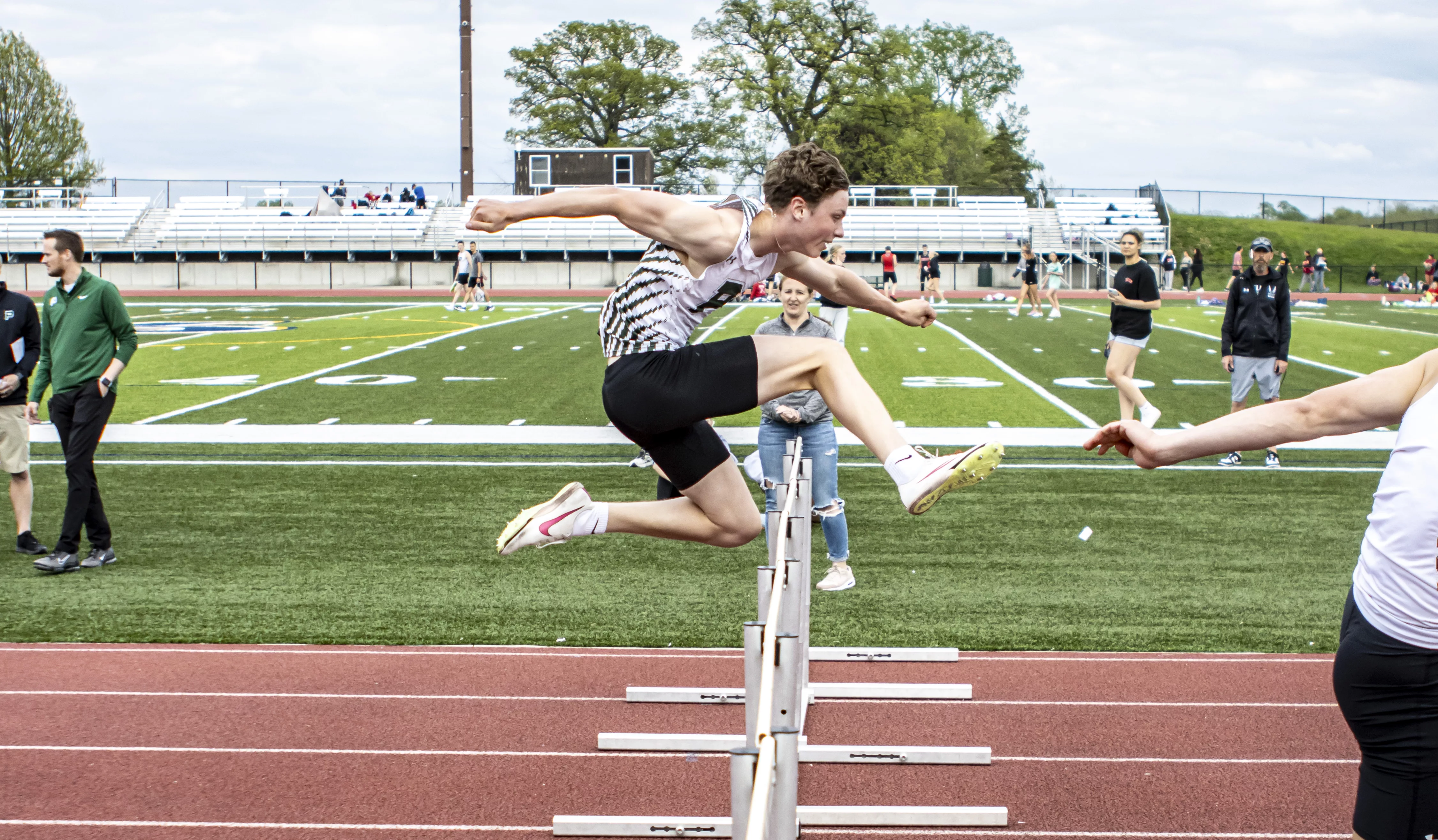 senior-night-track-and-field-2024_004