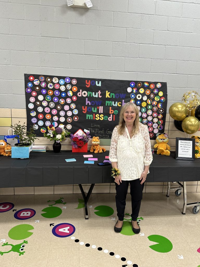 Elaine Galeazzi Celebrates Retirement After 44 Years Teaching in the Knoxville Community School District - Vimarsana News