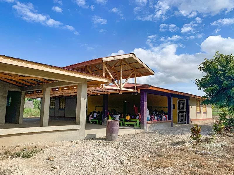 front-of-the-school-of-light-with-new-additional-classrooms