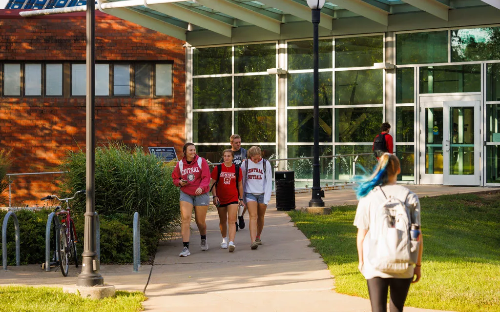 central-college-students-walking-vermeer