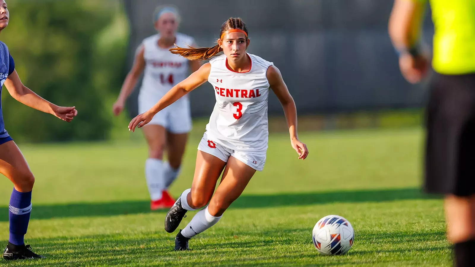 central-womens-soccer-kylie-bloomstrom