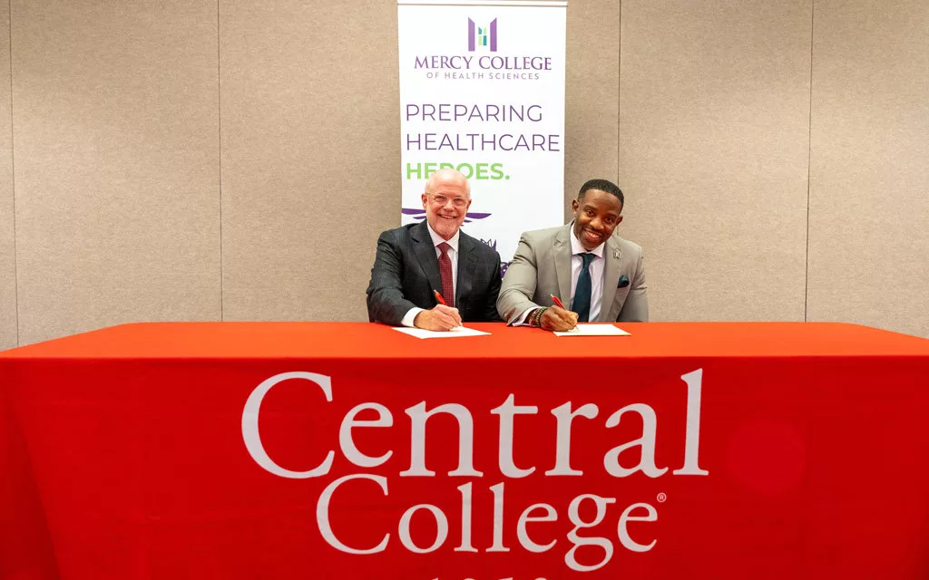 central-college-agreement-signing-mercy