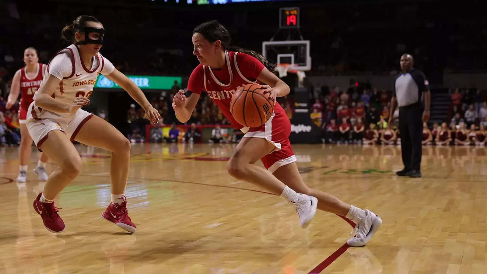 central-wbb-vs-isu