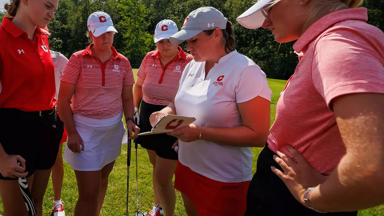 central-womens-golf-tabitha-schumacher