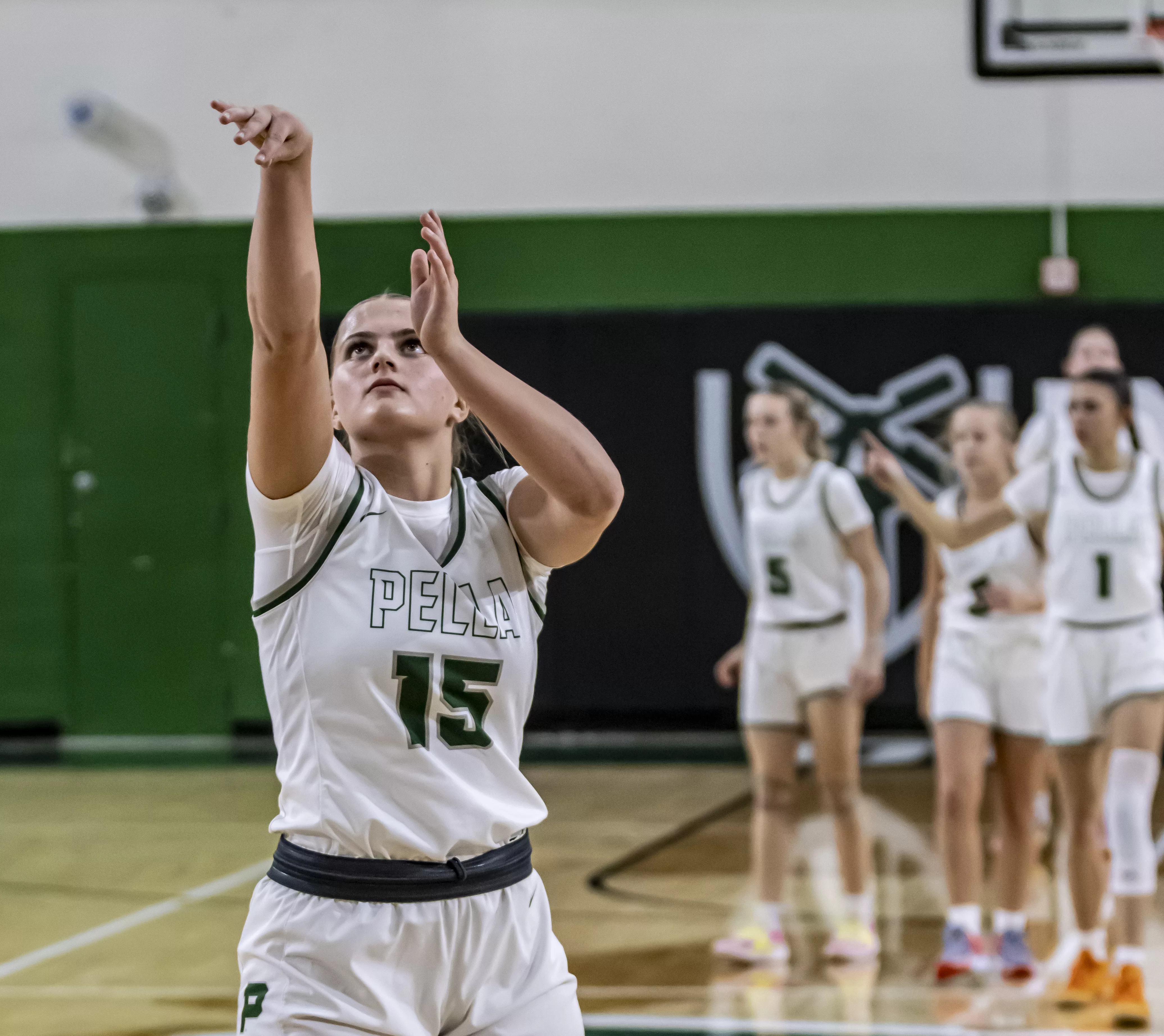 pella-girls-basketball-vs-carlisle_064