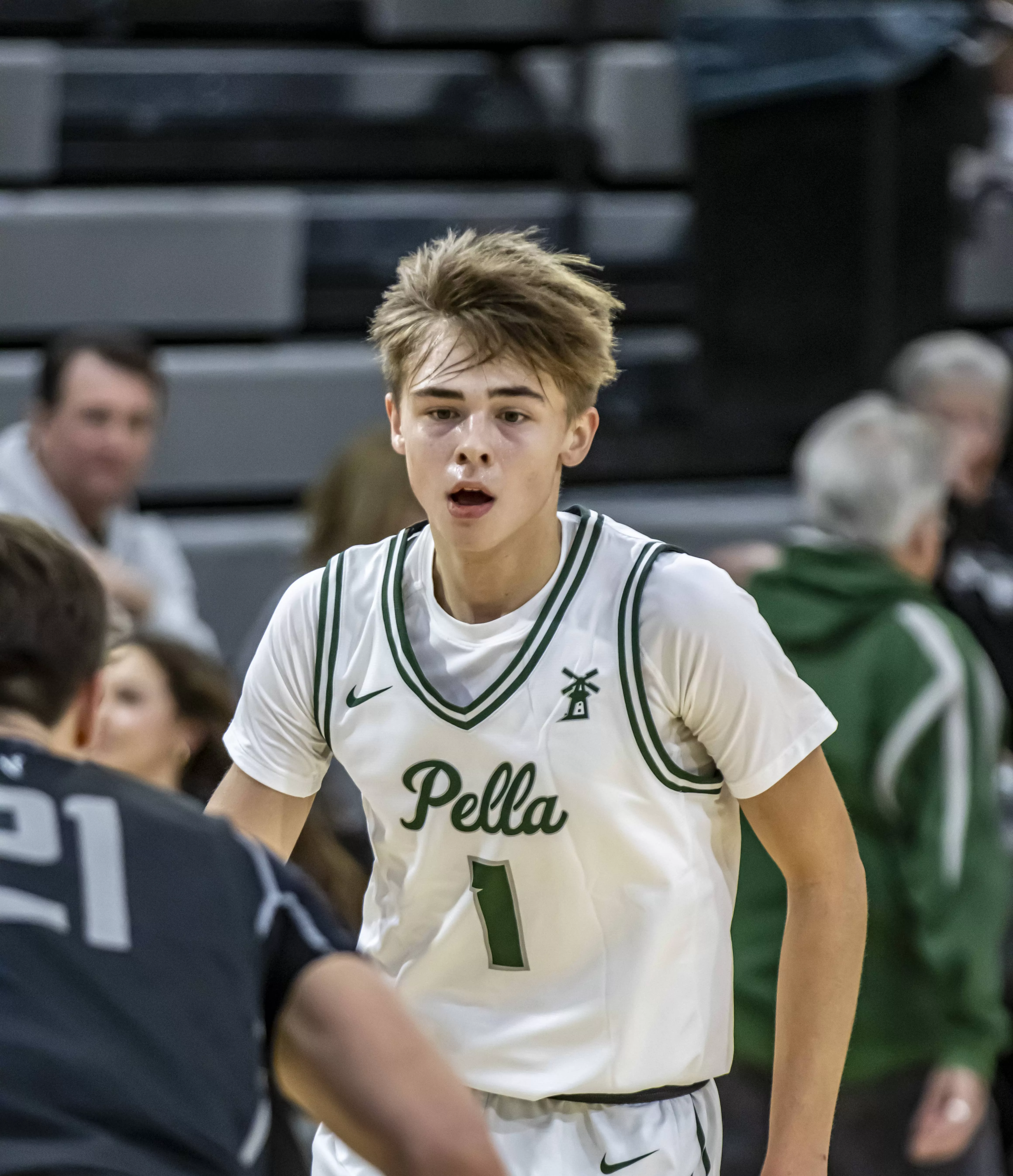 pella-boys-basketball-vs-gvc_013