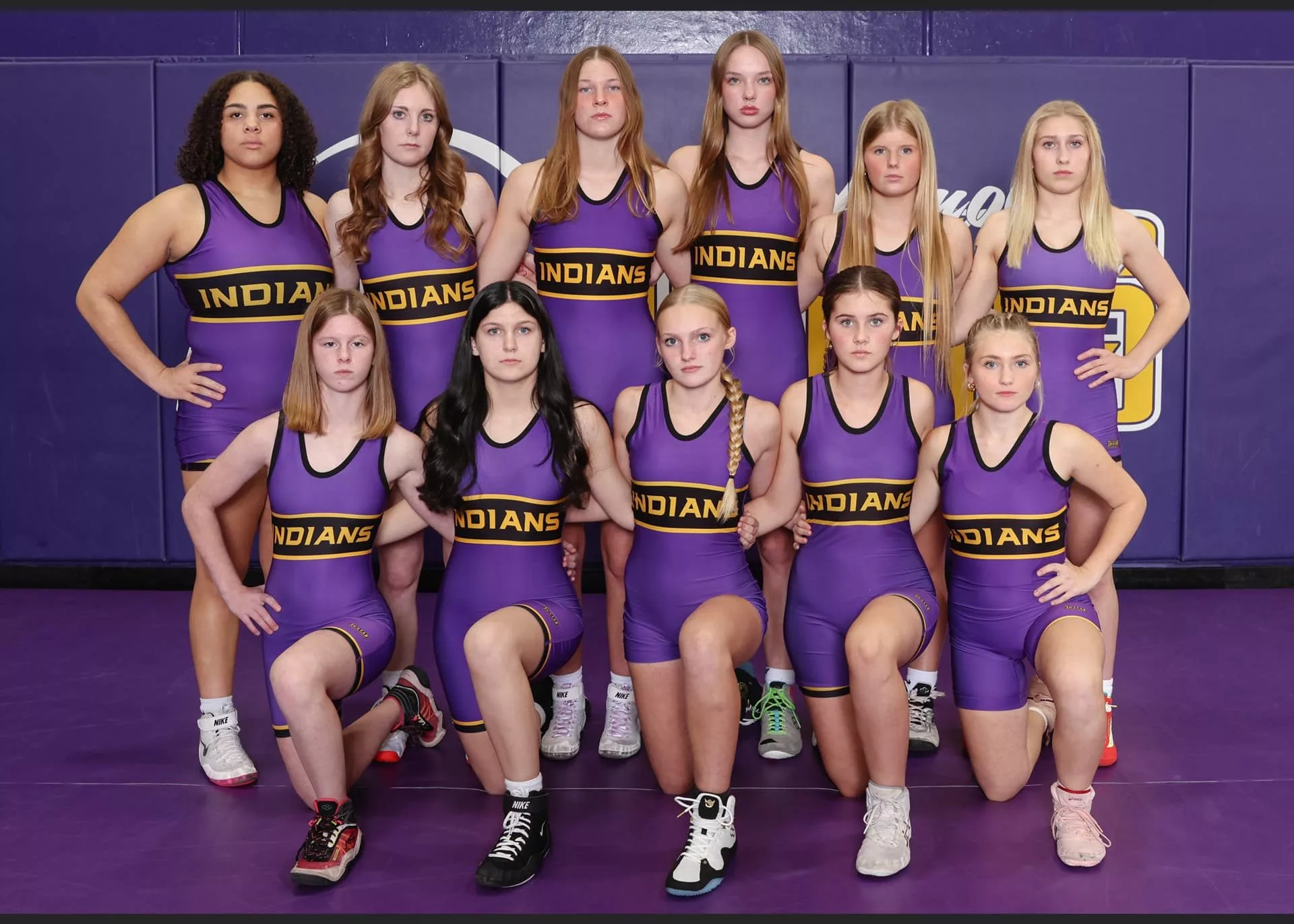 girls-wrestling-team-2024-2025-min