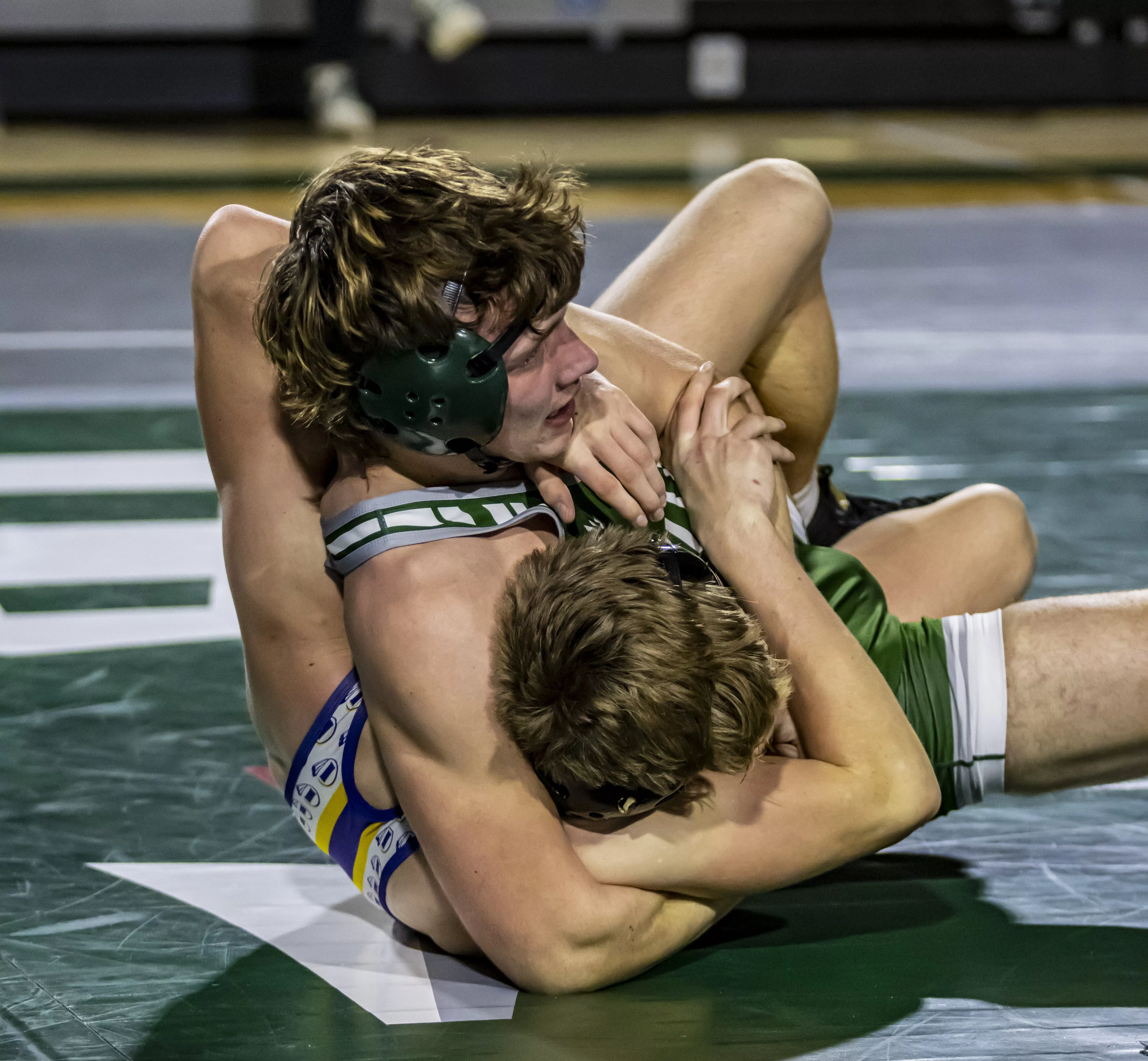 pella-vs-indianola-boys-wrestling_137