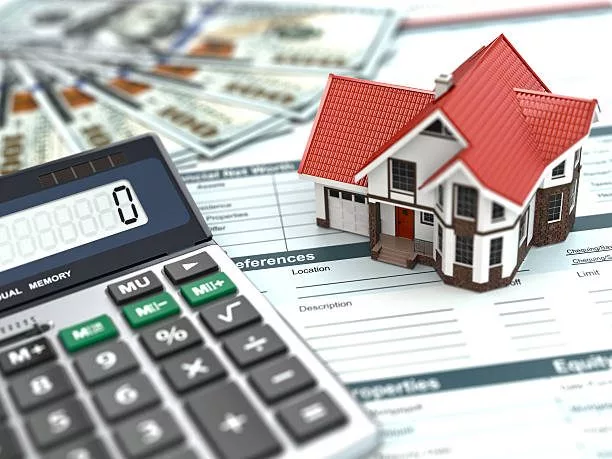 mortgage-calculator-house-noney-and-document-3d
