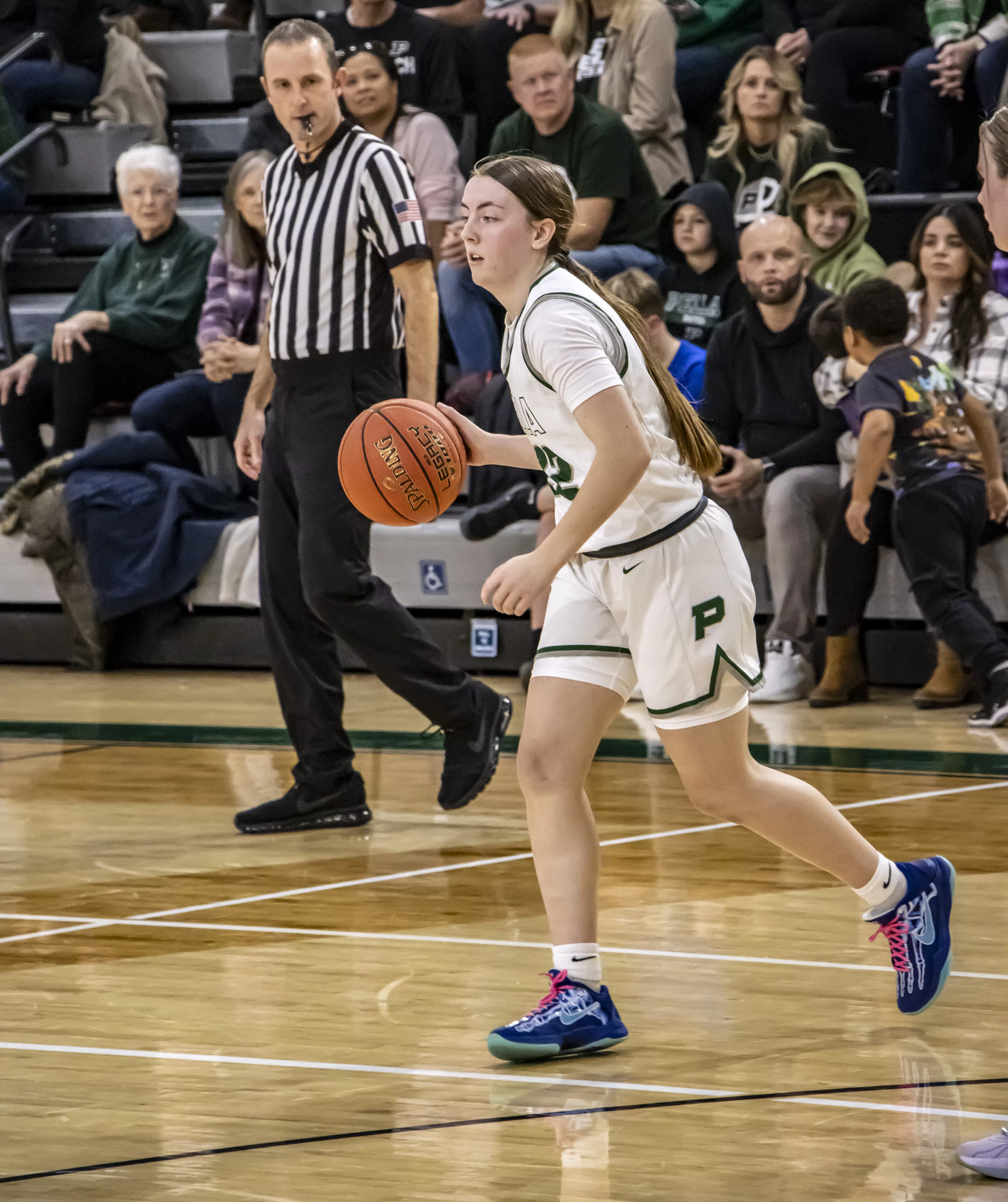 pella-basketball-senior-night-2025_019