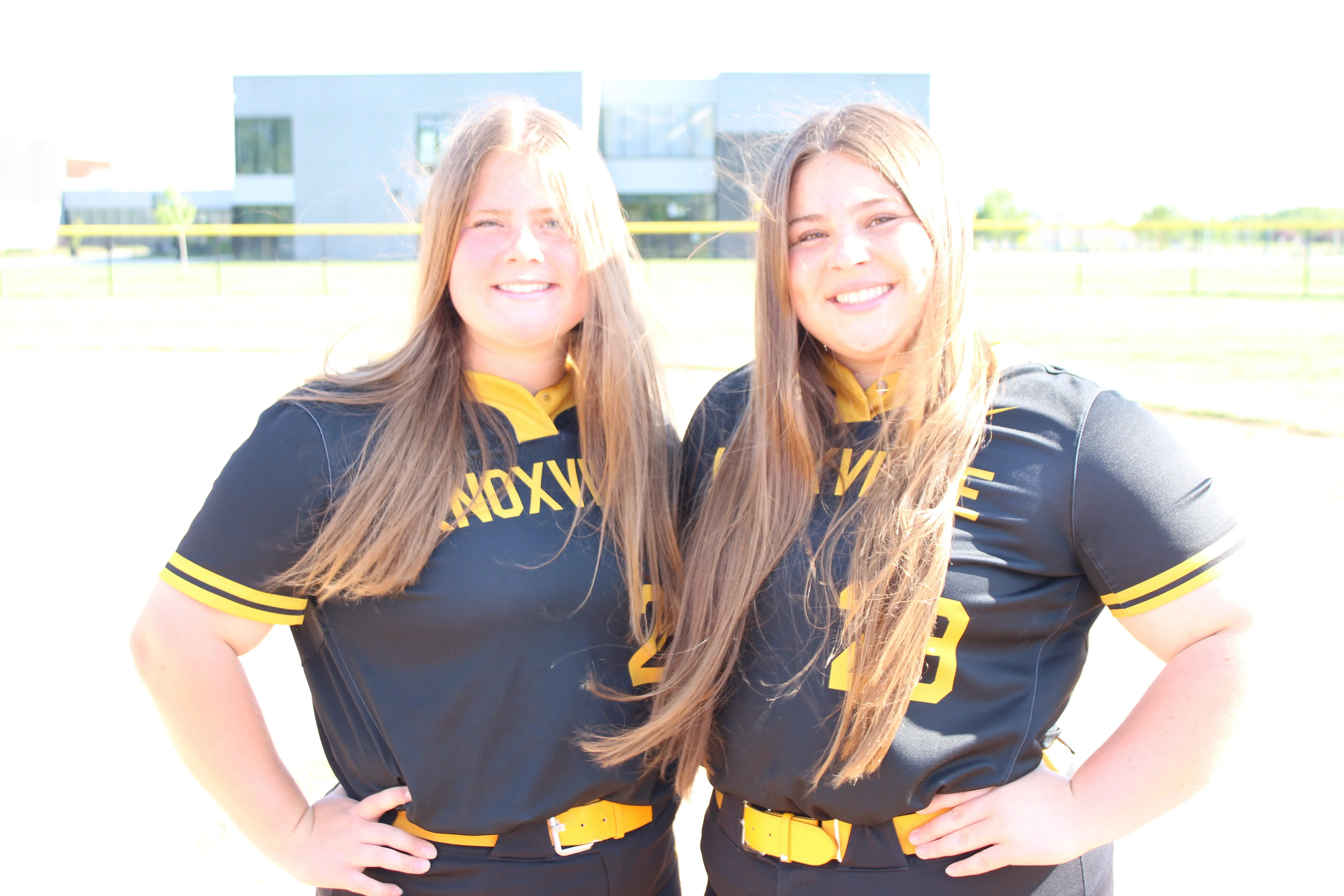 cox-twins-2