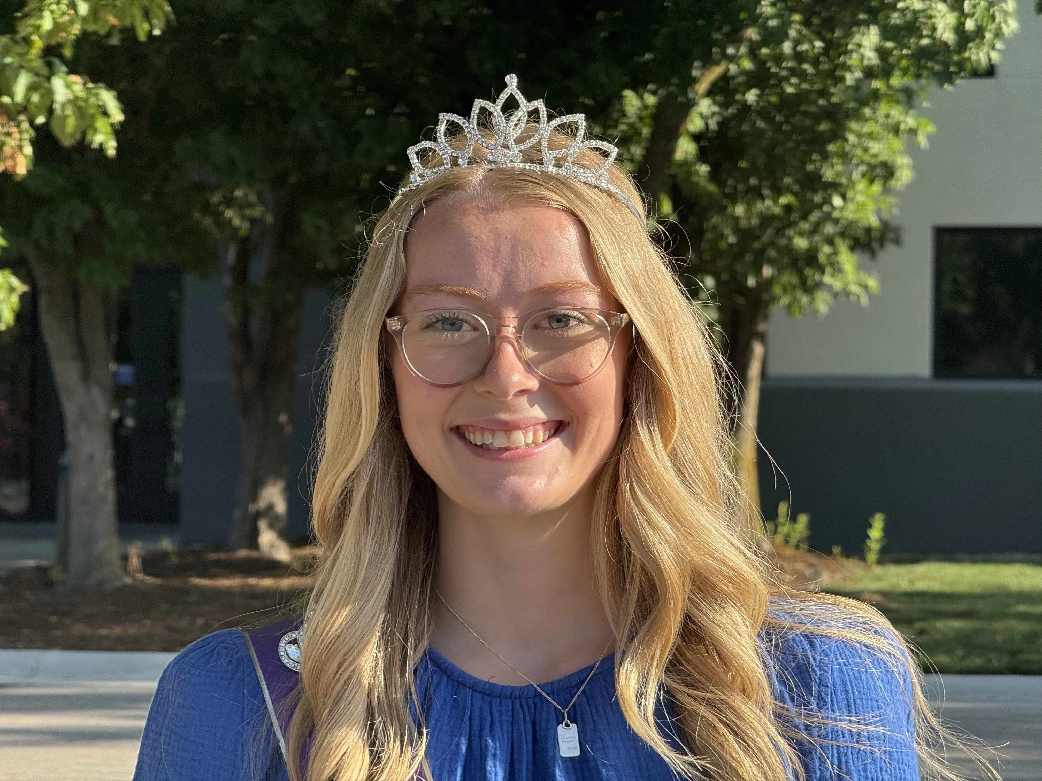 fair-queen-meredith-chipps