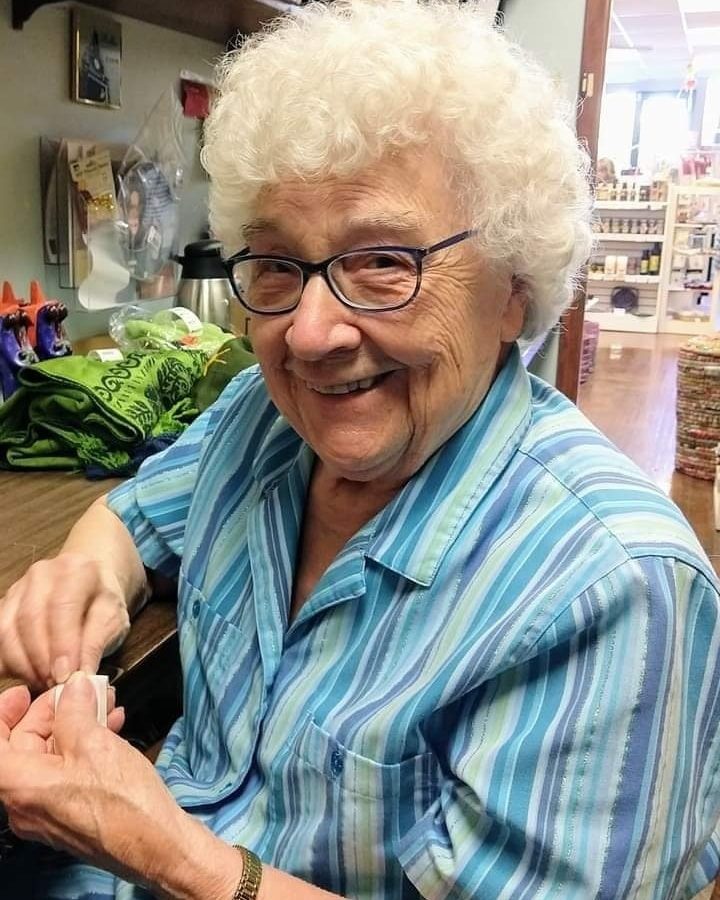 Lois Schmelzle