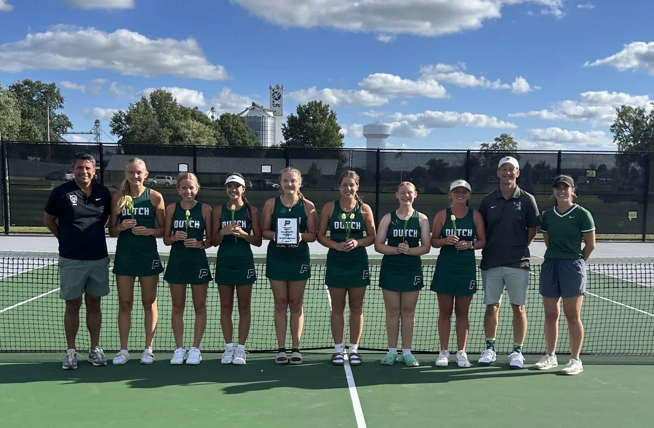 pella-girls-tennis-tussle