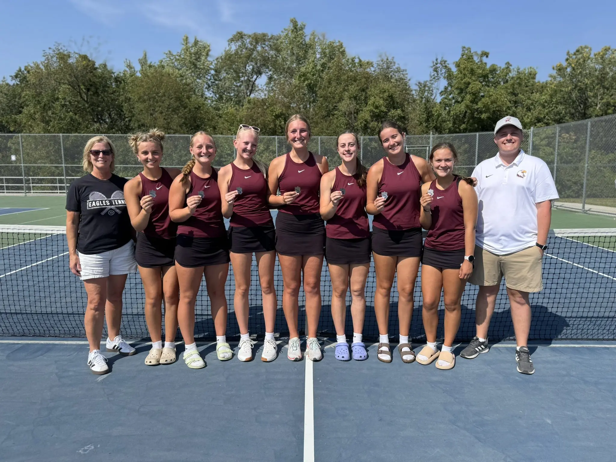 pc-girls-tennis-at-lhc-meet