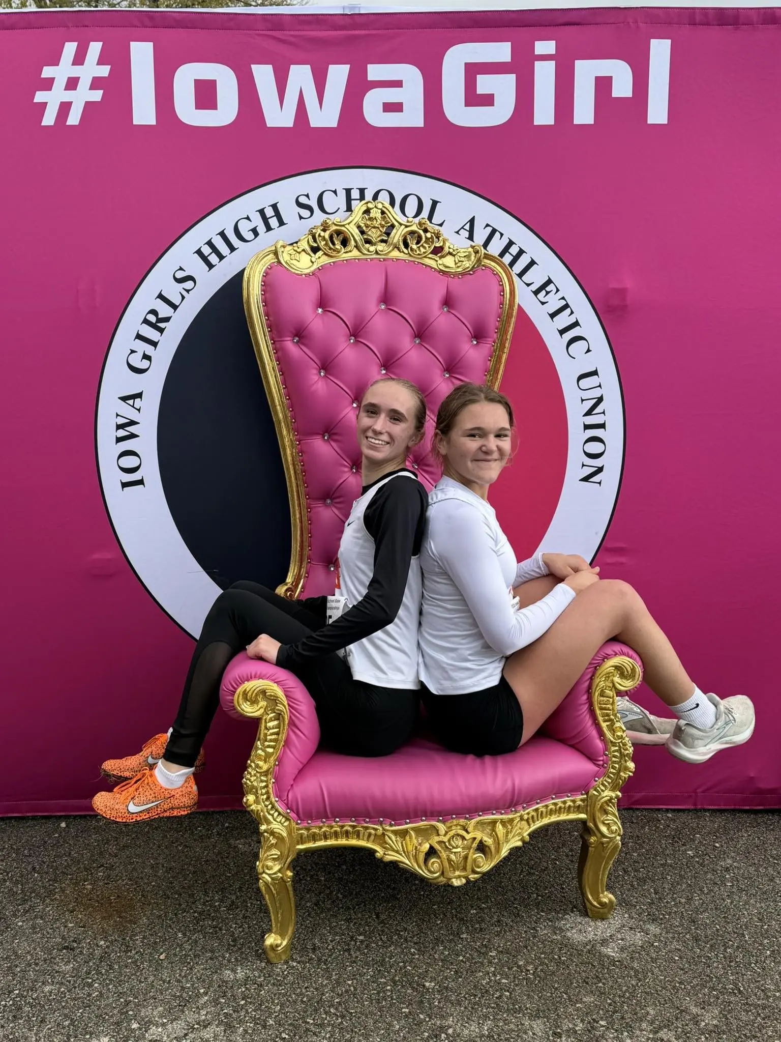 574580500_122112815907018061_8080782678975962261_n