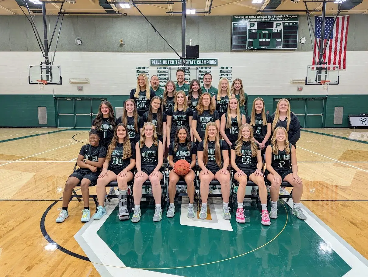 pella-girls-basketball-team-2025-26