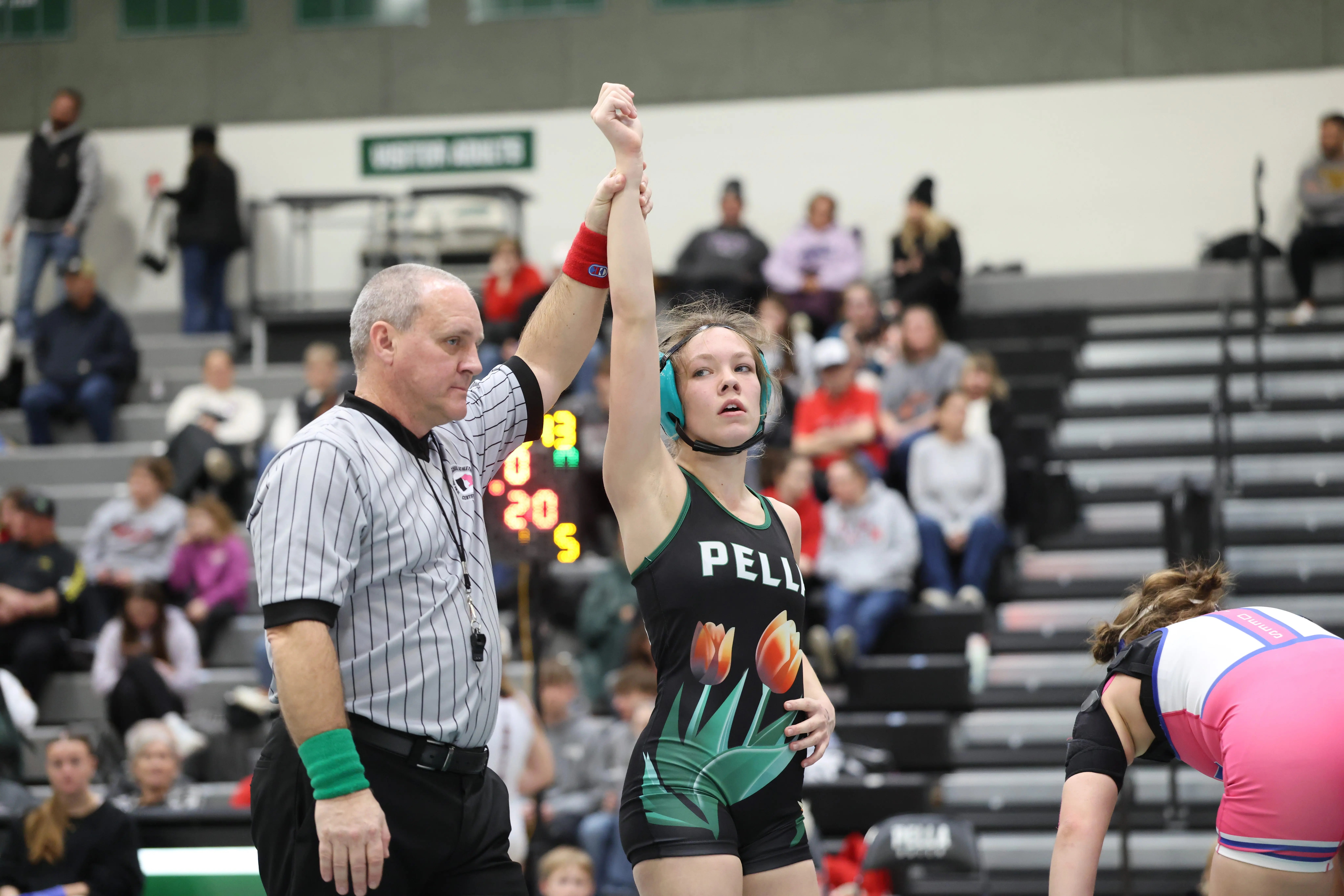 pella-girls-wrestling-invitational-44