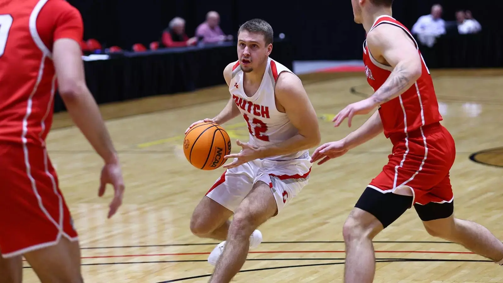 mens-basketball-bridgewater-state-university-bears-vs-central-college-dutch