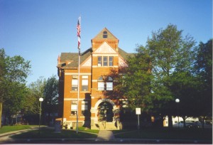 adair-county-courthouse1-300x204-8