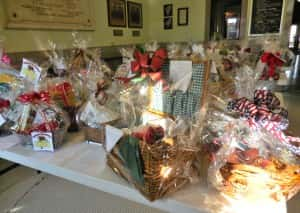 Jefferson Does Basket Auction pic 1