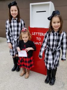 John & Jeri Hedge’s dropping off a letter. Photo courtesy of JMMS.