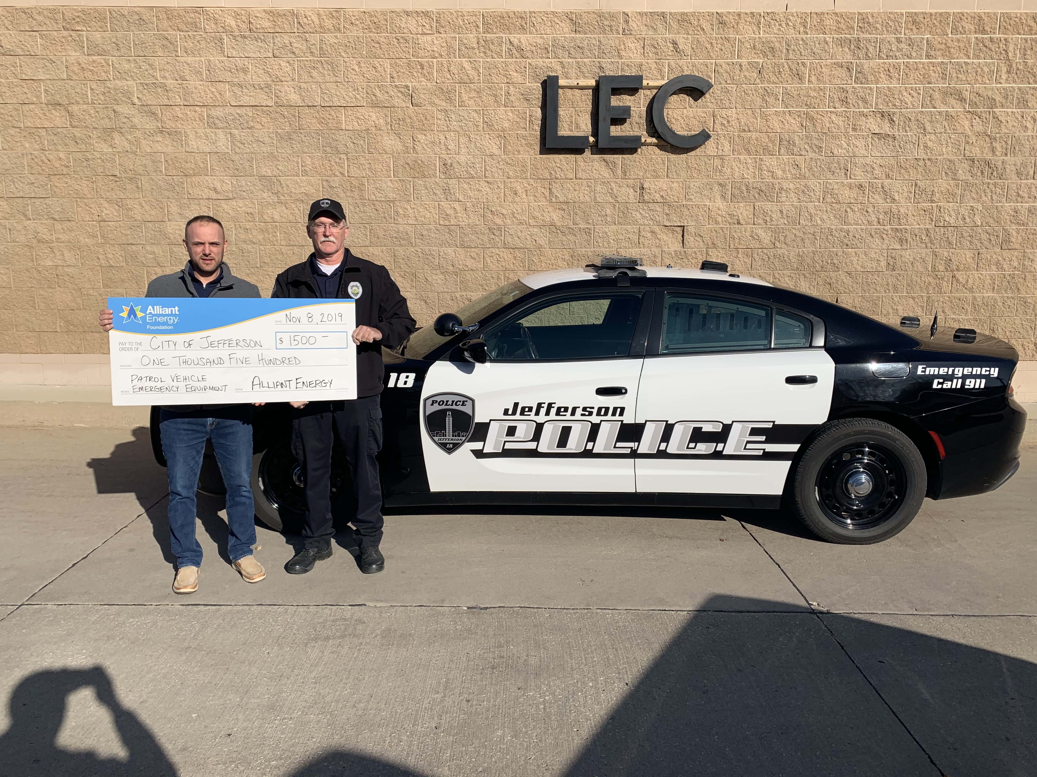jefferson-pd-receives-alliant-energy-grant