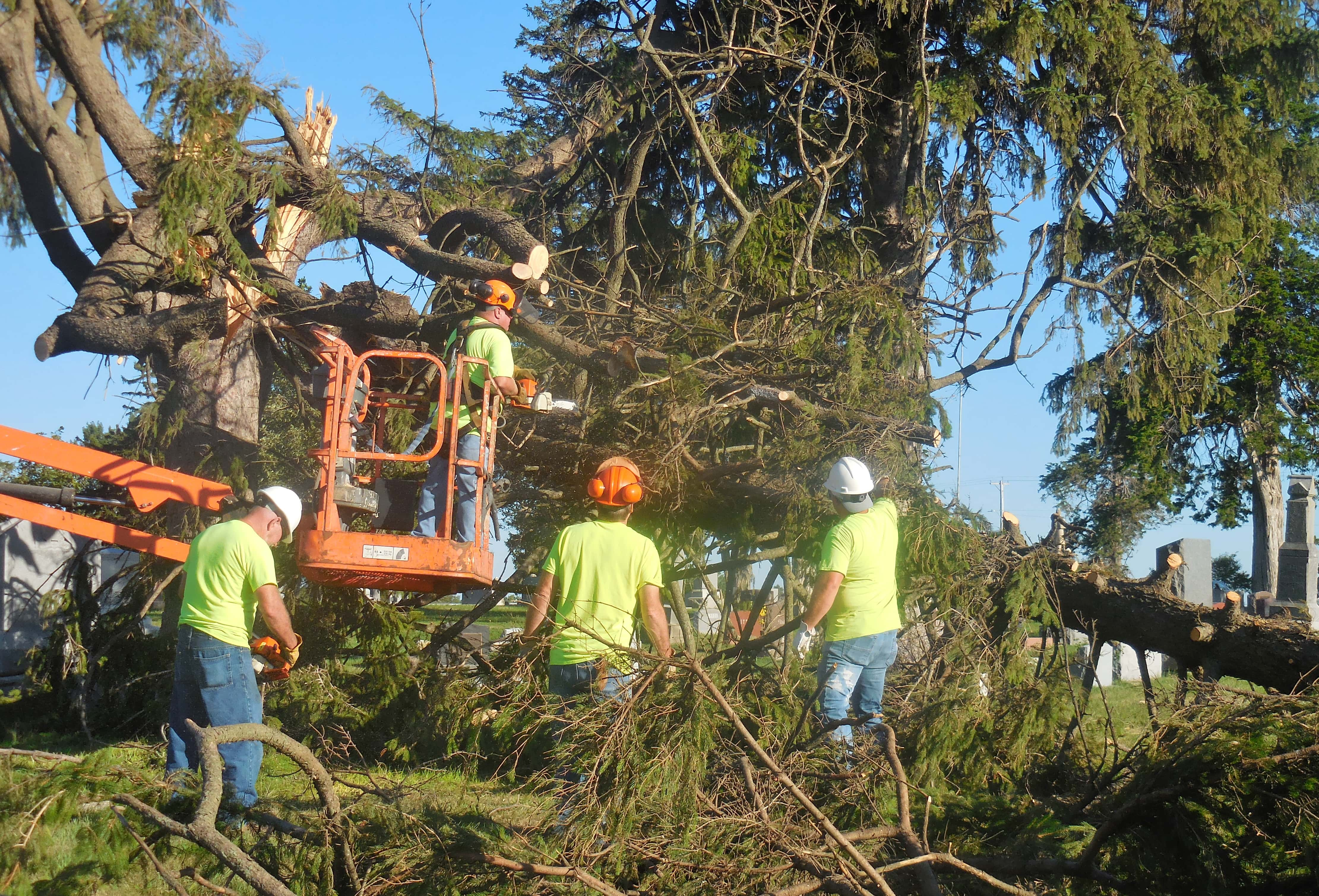 jefferson-crews-at-cemetery