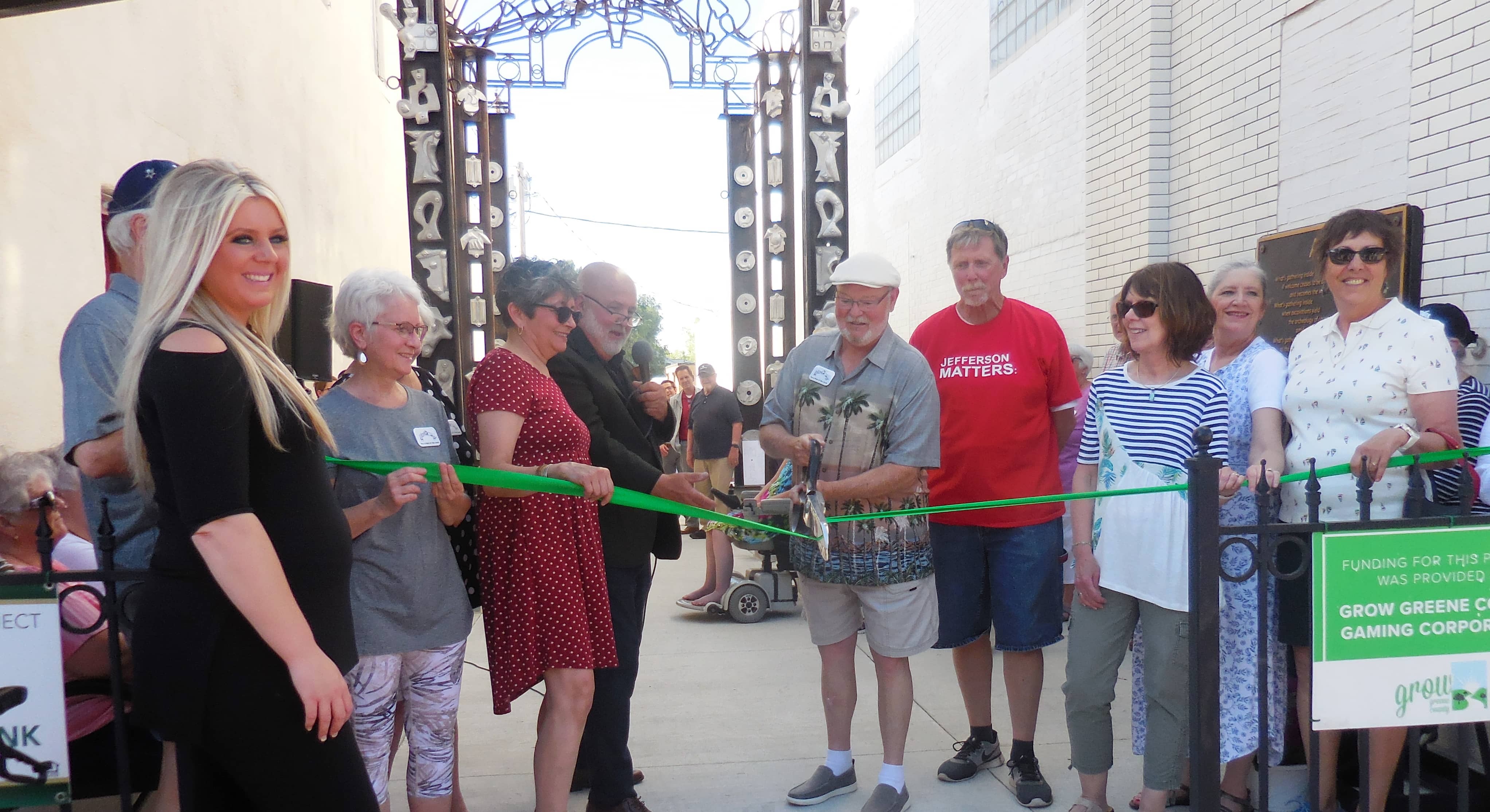 ribbon-cutting-arch-alley