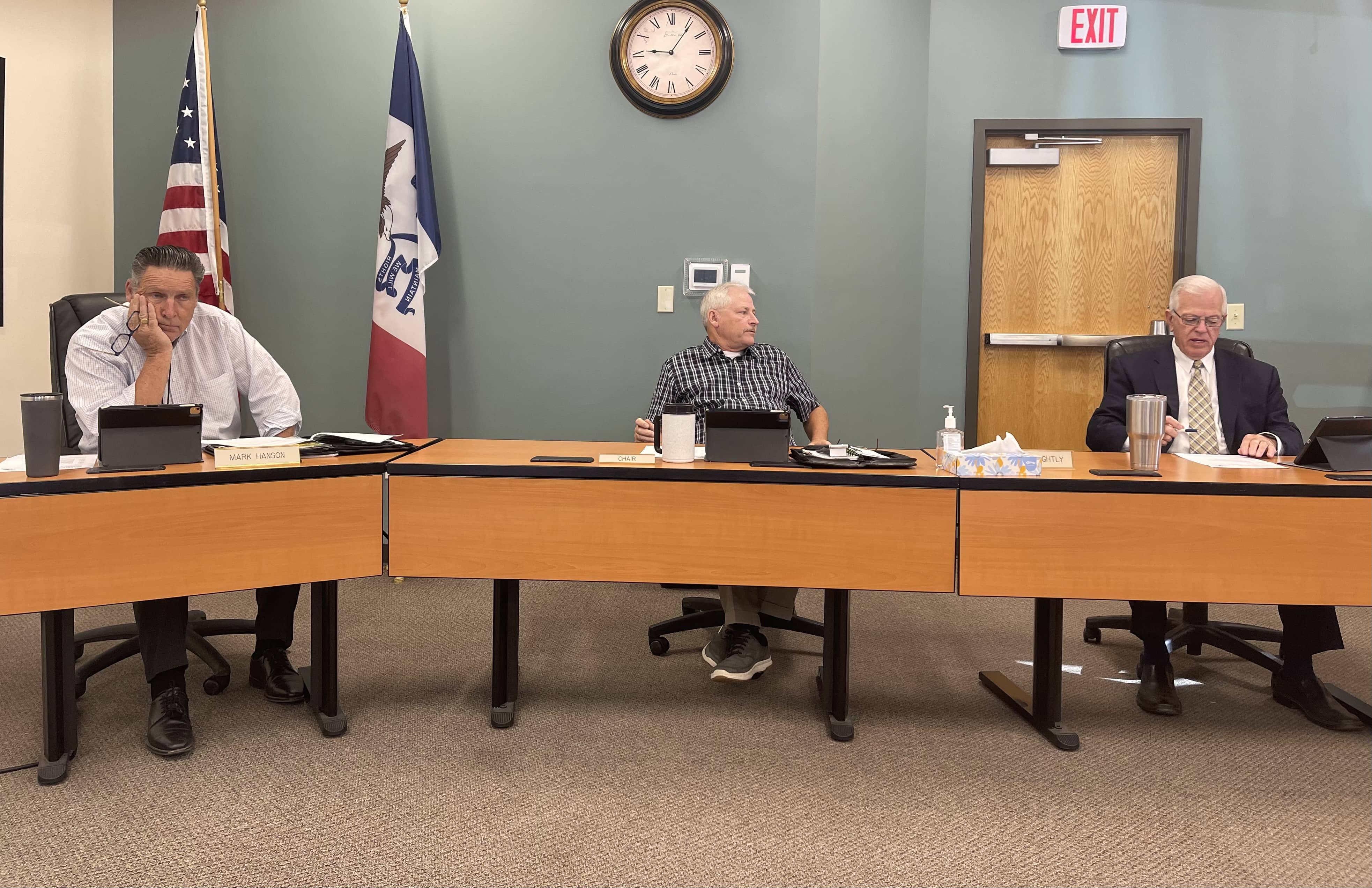 Dallas County Supervisors Approve 2022 County Holidays | Raccoon Valley Radio - The One To Count On