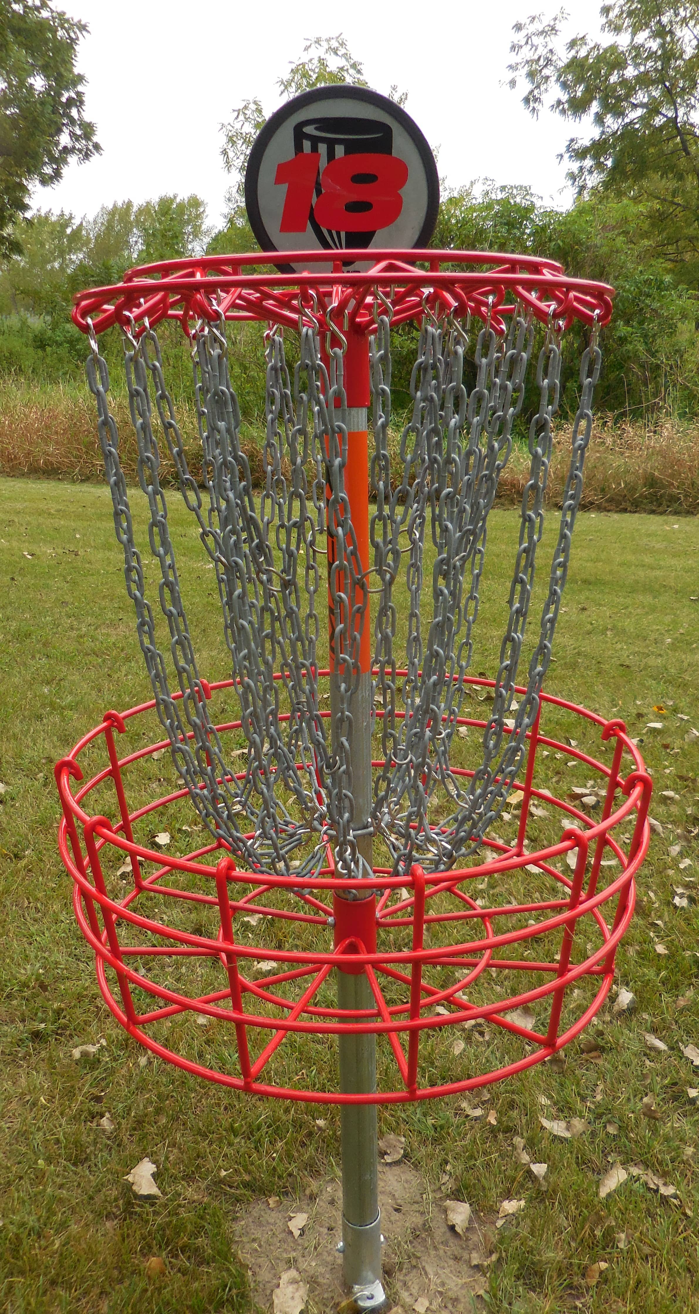 disc-golf-basket