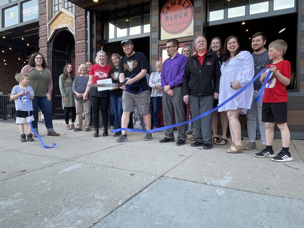 Perry Chamber Hosts Ribbon Cutting For Gamble Block Brewery Raccoon