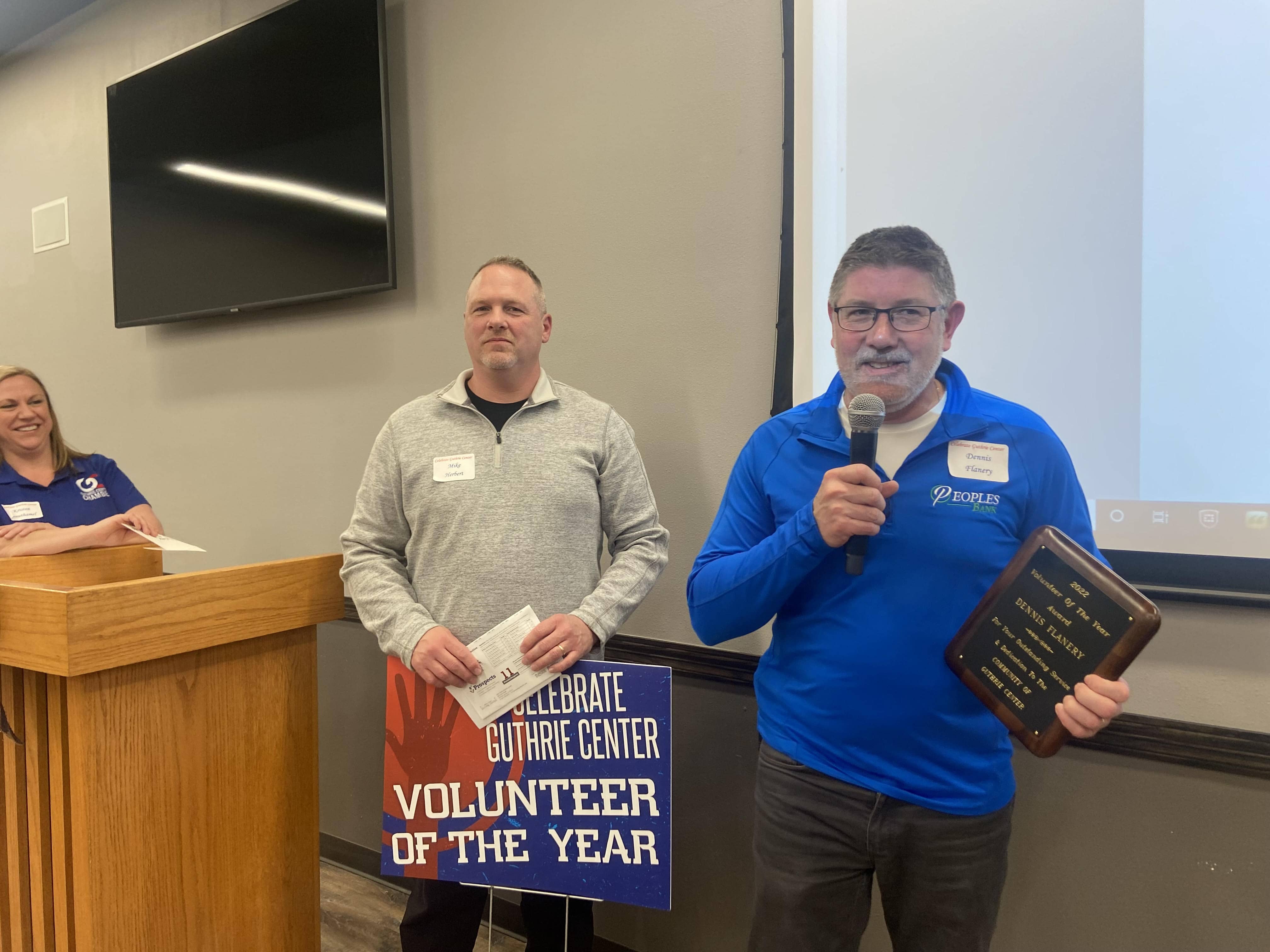 Dennis Flanery Wins Volunteer of The Year Award At Celebrate Guthrie