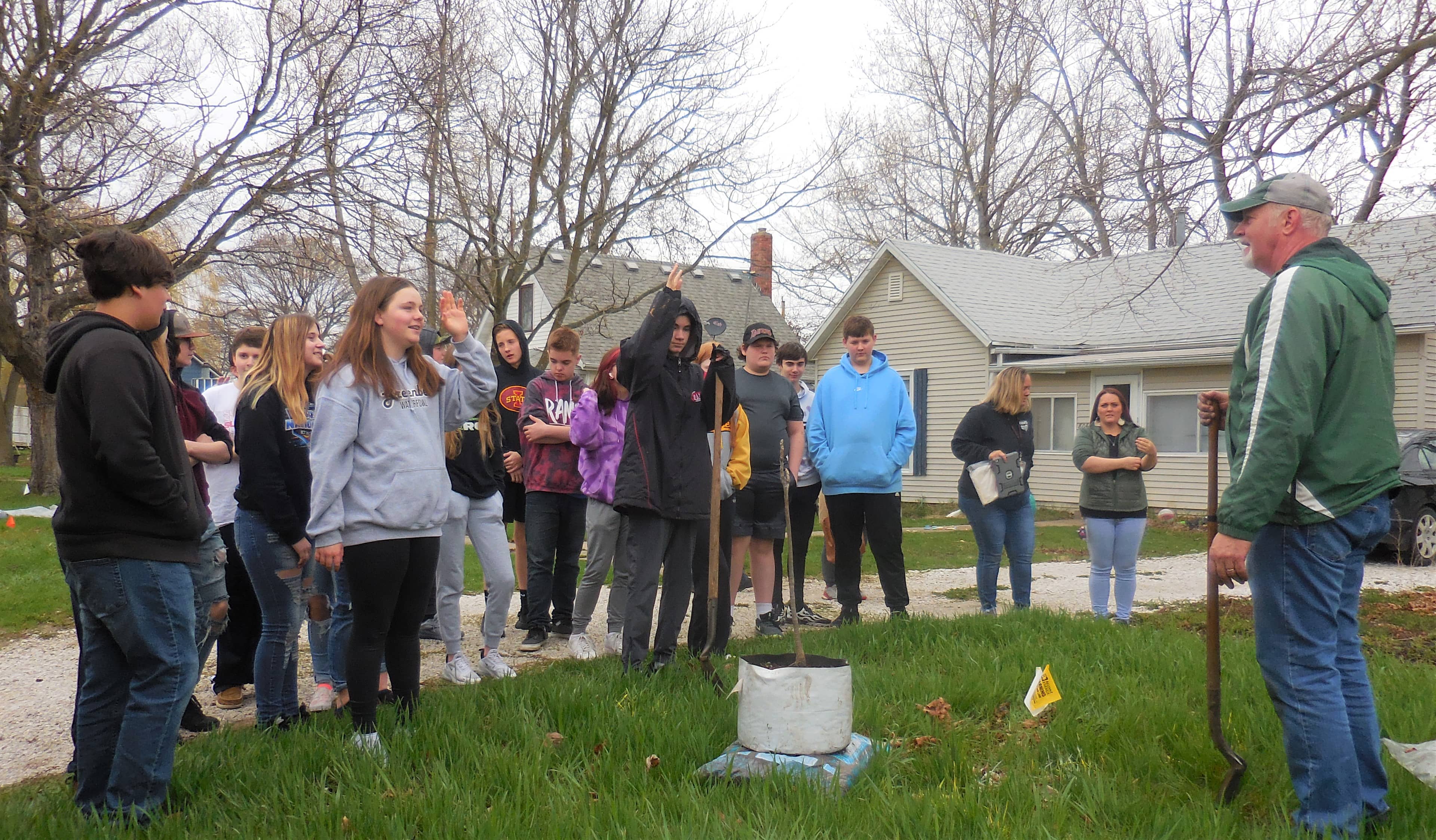 2022-tree-planting-pic-2