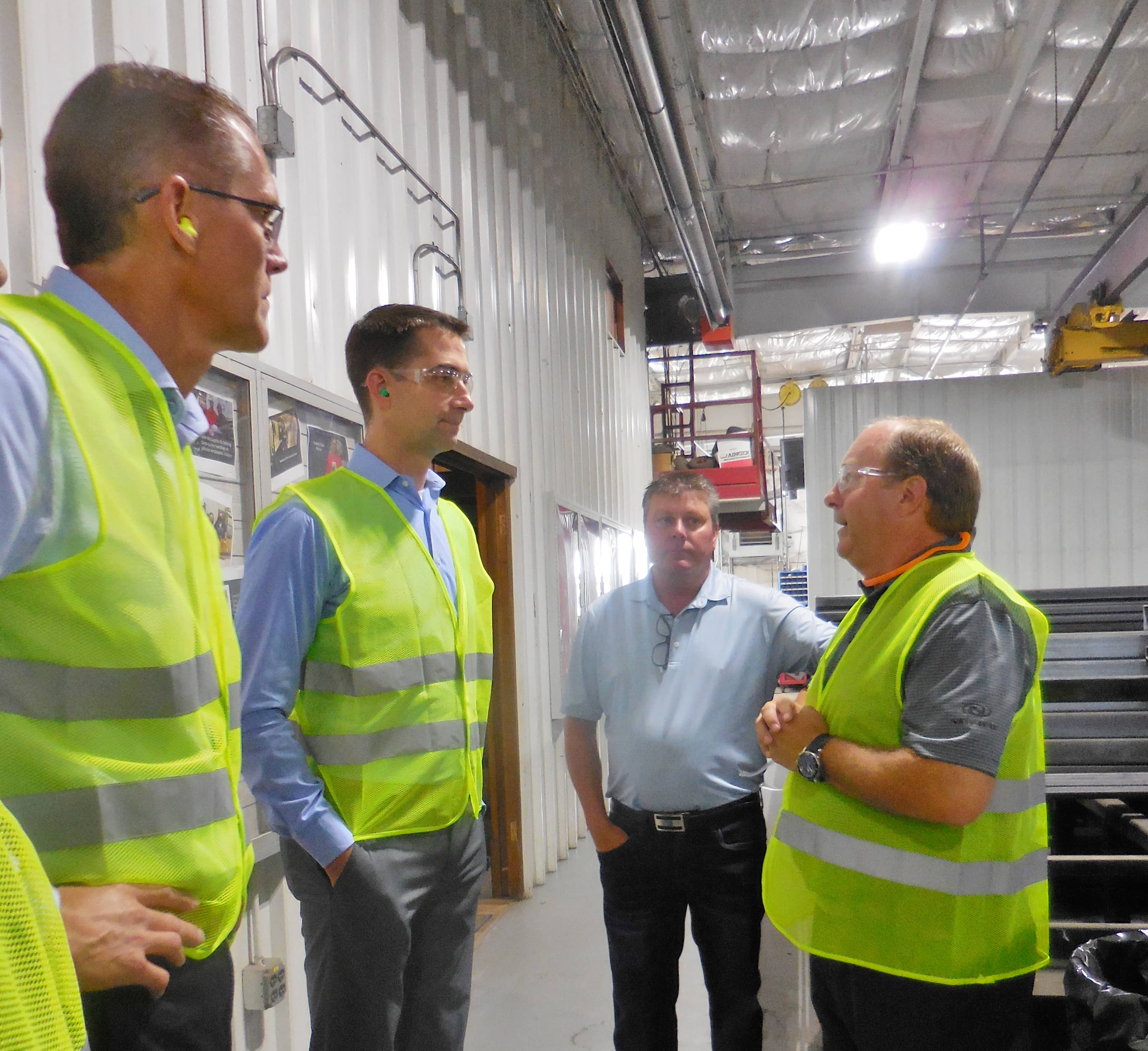 feenstras-visit-to-scranton-manufacturing-pic-2