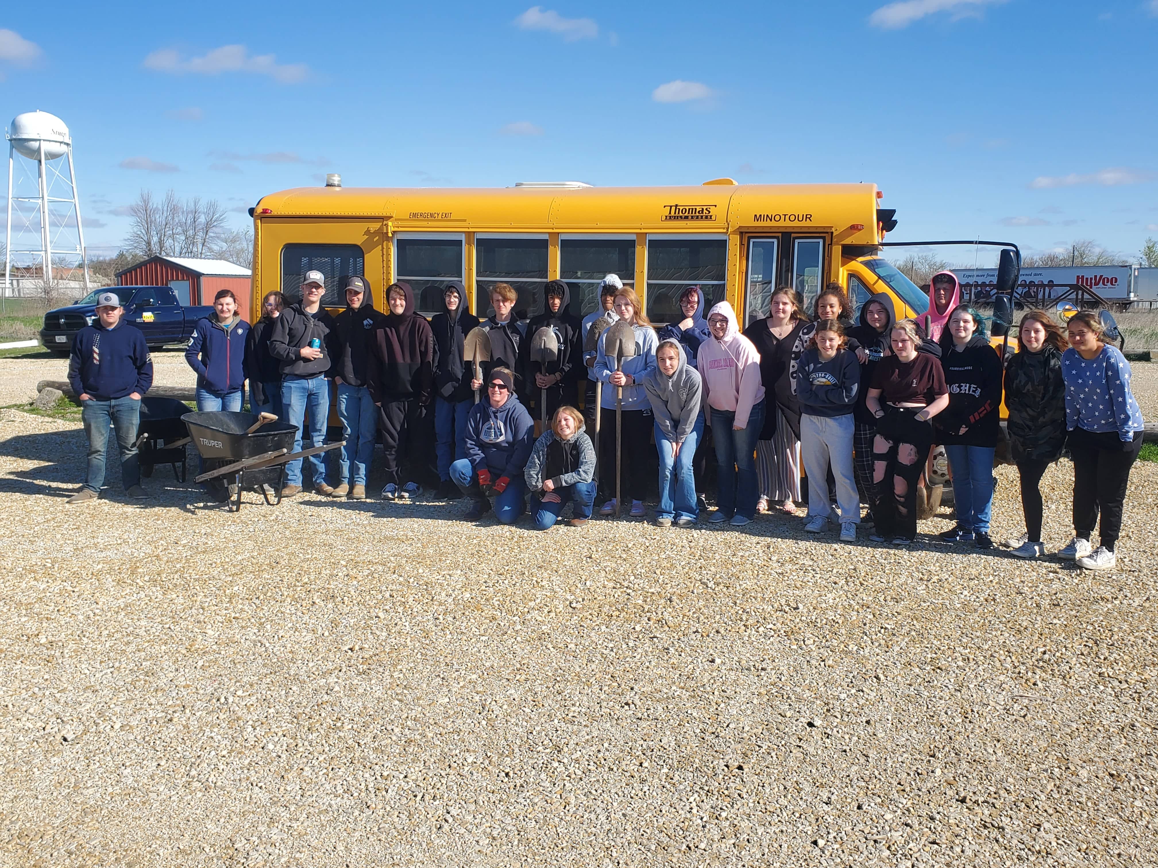 wcv-students-with-katie-for-trees-2