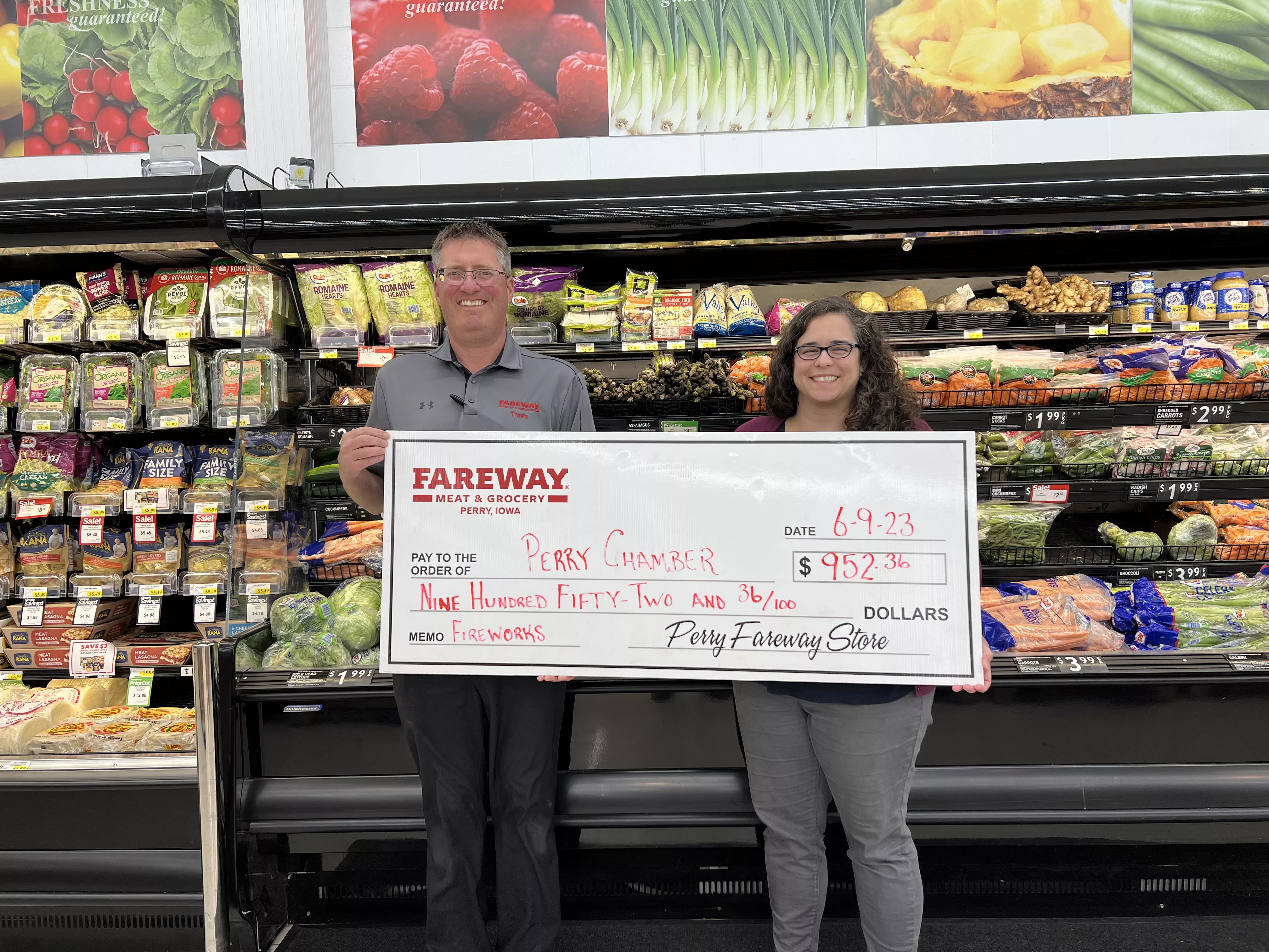 2023-roundup-check-presentation-fareway