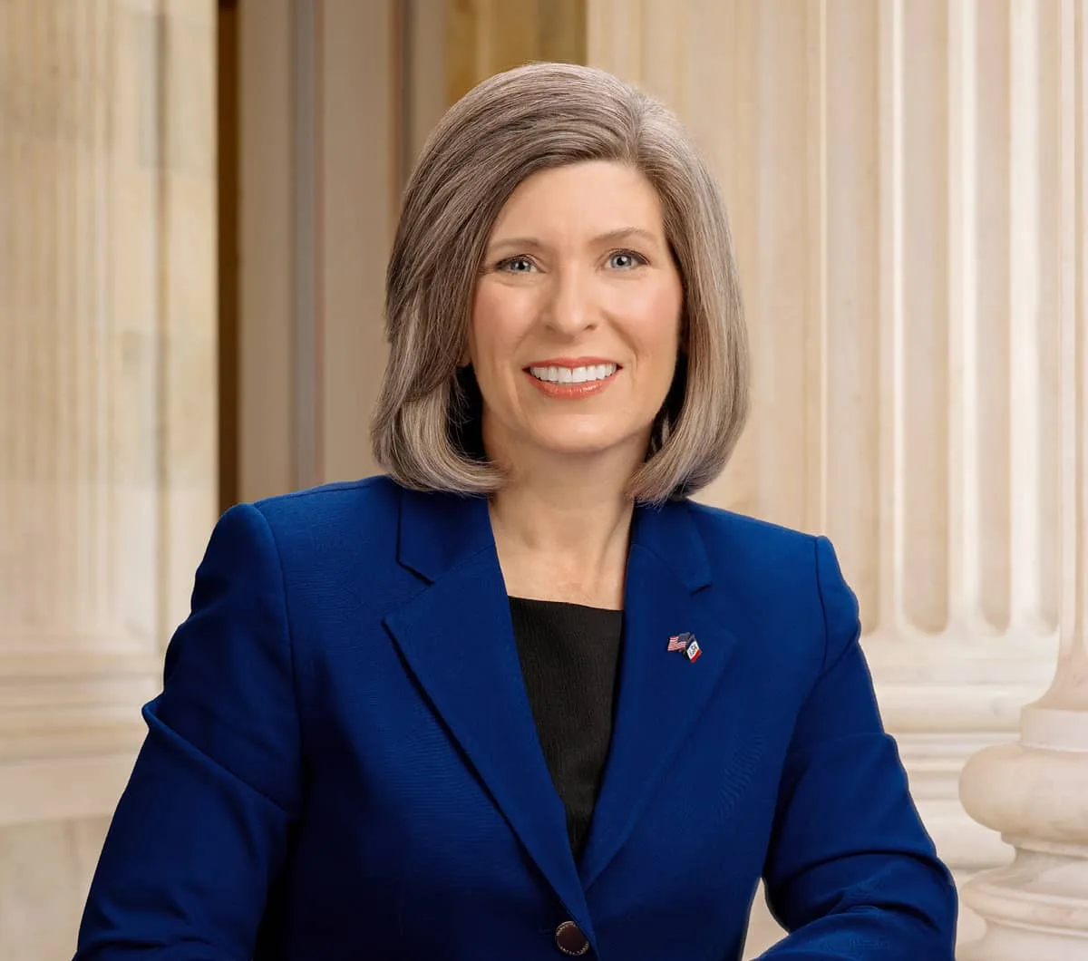 joni-ernst-4