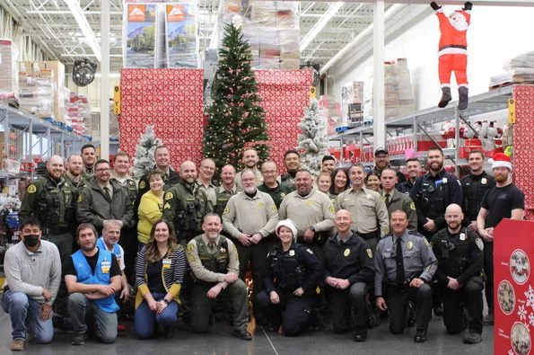 2023-dallas-county-shop-with-a-cop